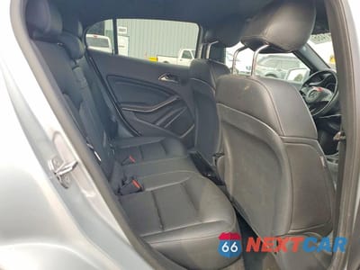 Zdjęcie 10 z 11 samochodu: 2019 MERCEDES-BENZ GLA 250 4MATIC VIN:WDCTG4GB7KJ586839 - miniatura