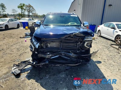 Piąte zdjęcie samochodu w środku: 2023 CHEVROLET TAHOE C1500 PREMIER VIN:1GNSCSKD4PR343886 - miniatura