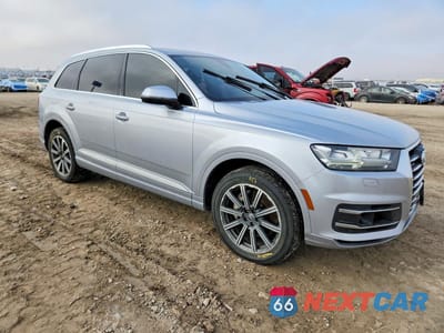 Czwarte zdjęcie samochodu z boku: 2017 AUDI Q7 PREMIUM PLUS VIN:WA1LAAF75HD032395 - miniatura