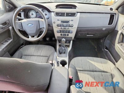 Zdjęcie 8 z 11 samochodu: 2010 FORD FOCUS SE VIN:1FAHP3FN7AW223644 - miniatura