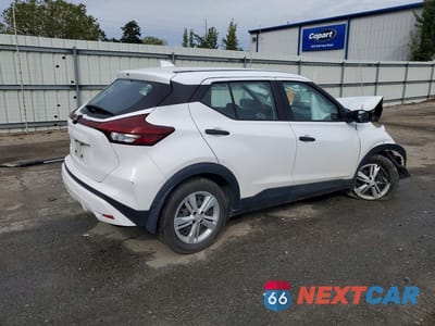 Trzecie zdjęcie samochodu z tyłu: 2023 NISSAN KICKS S VIN:3N1CP5BV7PL556109 - miniatura