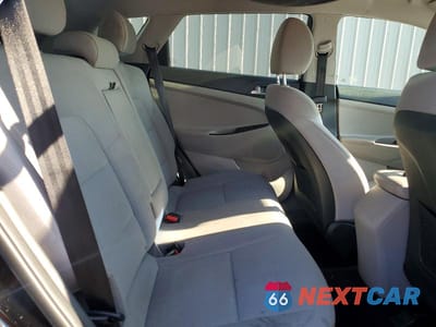 Zdjęcie 11 z 13 samochodu: 2021 HYUNDAI TUCSON SE VIN:KM8J2CA45MU390962 - miniatura