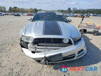 Piąte zdjęcie samochodu w środku: 2013 FORD MUSTANG GT VIN:1ZVBP8CF6D5254787 - miniatura