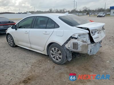 Drugie zdjęcie samochodu z przodu: 2021 TOYOTA COROLLA LE VIN:JTDEPMAE8MJ126562 - miniatura