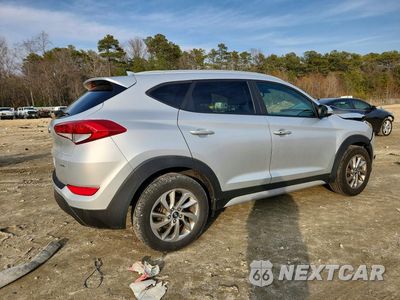 Trzecie zdjęcie samochodu z tyłu: 2017 HYUNDAI TUCSON SE PLUS VIN:KM8J3CA44HU504954 - miniatura