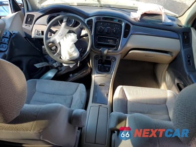 Zdjęcie 8 z 13 samochodu: 2003 TOYOTA HIGHLANDER BASE VIN:JTEGF21A930120184 - miniatura