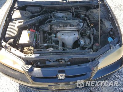 Zdjęcie 11 z 12 samochodu: 2000 HONDA ACCORD LX VIN:JHMCG564XYC001813 - miniatura