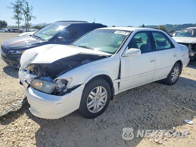 2001 TOYOTA CAMRY 4T1BF22K01U967151 - główne zdjęcie licytacji z USA - miniatura