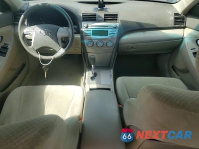 Zdjęcie 8 z 13 samochodu: 2009 TOYOTA CAMRY LE VIN:4T4BE46K59R108809 - miniatura