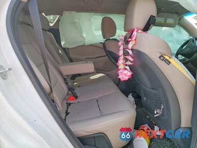 Zdjęcie 11 z 13 samochodu: 2021 HYUNDAI TUCSON VALUE VIN:KM8J33A41MU333350 - miniatura