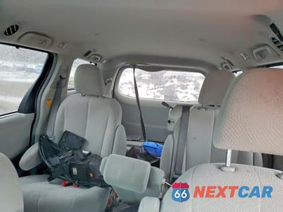 Zdjęcie 10 z 13 samochodu: 2011 TOYOTA SIENNA LE 8-PASSENGER VIN:5TDKK3DC0BS082000 - miniatura