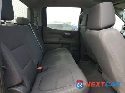 Zdjęcie 10 z 12 samochodu: 2021 CHEVROLET SILVERADO K1500 CUSTOM VIN:3GCPYBEK6MG421736 - miniatura