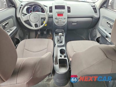 Zdjęcie 8 z 13 samochodu: 2012 KIA SOUL BASE VIN:KNDJT2A57C7447762 - miniatura