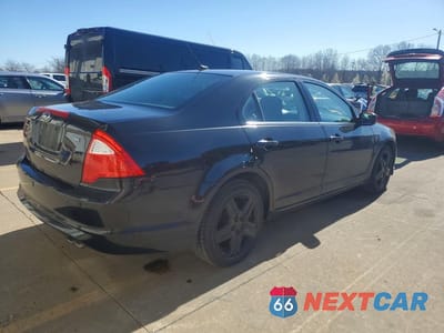 Trzecie zdjęcie samochodu z tyłu: 2011 FORD FUSION SE VIN:3FAHP0HA6BR208954 - miniatura