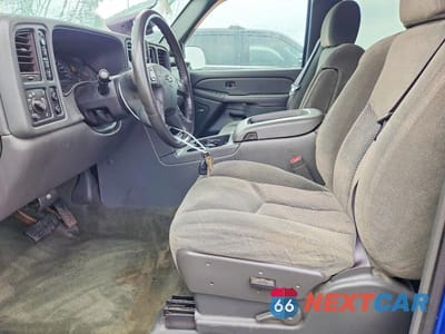 Zdjęcie 7 z 11 samochodu: 2004 CHEVROLET SILVERADO K1500 VIN:2GCEK19T241187464 - miniatura