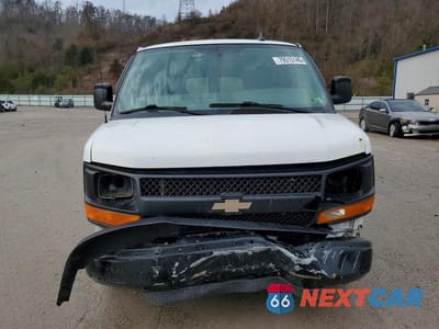 Piąte zdjęcie samochodu w środku: 2016 CHEVROLET EXPRESS G2500 VIN:1GCWGBFF7G1127474 - miniatura