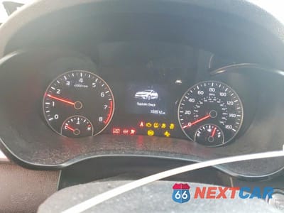 Zdjęcie 9 z 12 samochodu: 2019 KIA OPTIMA S VIN:5XXGT4L32KG348371 - miniatura