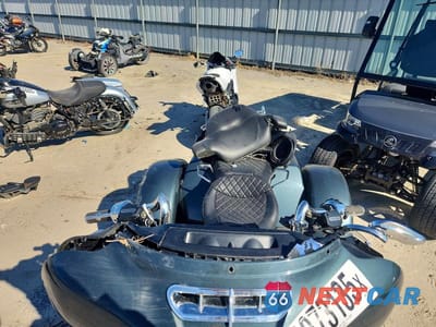 Piąte zdjęcie samochodu w środku: 2020 HARLEY-DAVIDSON FLHTCUTG VIN:1HD1MAF11LB850516 - miniatura