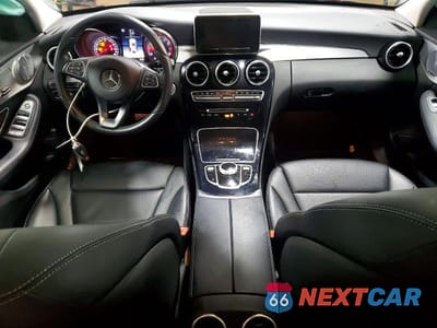 Zdjęcie 8 z 12 samochodu: 2018 MERCEDES-BENZ C 300 4MATIC VIN:55SWF4KB0JU245476 - miniatura