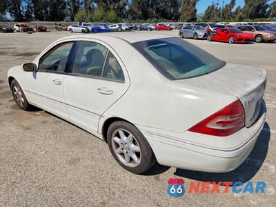 Drugie zdjęcie samochodu z przodu: 2004 MERCEDES-BENZ C 240 VIN:WDBRF61J34E017785 - miniatura