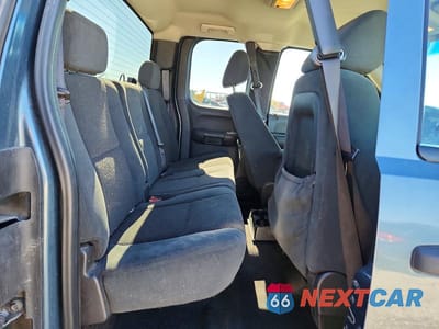 Zdjęcie 10 z 11 samochodu: 2007 CHEVROLET SILVERADO K2500 HEAVY DUTY VIN:1GCHK29K17E513428 - miniatura