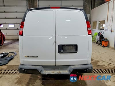 Zdjęcie 6 z 13 samochodu: 2023 CHEVROLET EXPRESS 3500 CARGO UTILITY / SERVICE VAN VIN:1GCZGHFP1P1101574 - miniatura
