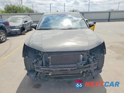 Piąte zdjęcie samochodu w środku: 2022 AUDI Q3 PREMIUM S LINE 45 VIN:WA1DECF34N1043547 - miniatura