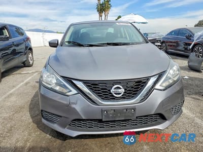 Piąte zdjęcie samochodu w środku: 2017 NISSAN SENTRA SV VIN:3N1AB7AP8HY311540 - miniatura