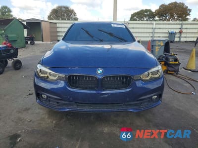 Piąte zdjęcie samochodu w środku: 2018 BMW 330 I VIN:WBA8B9G53JNU97985 - miniatura