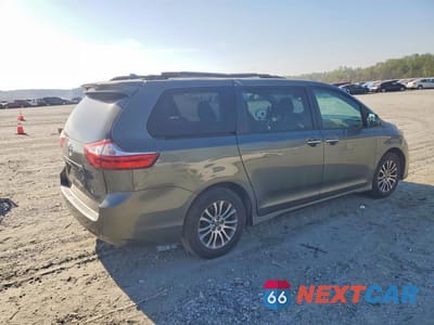 Trzecie zdjęcie samochodu z tyłu: 2018 TOYOTA SIENNA VIN:5TDYZ3DC0JS937525 - miniatura
