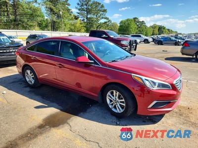 Czwarte zdjęcie samochodu z boku: 2016 HYUNDAI SONATA SE VIN:5NPE24AF4GH432596 - miniatura