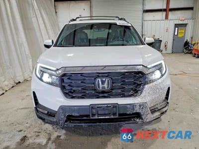Piąte zdjęcie samochodu w środku: 2023 HONDA PASSPORT EXL VIN:5FNYF8H58PB037292 - miniatura