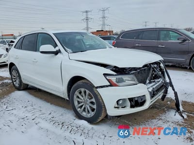 Czwarte zdjęcie samochodu z boku: 2014 AUDI Q5 PREMIUM PLUS VIN:WA1LFAFP2EA010112 - miniatura