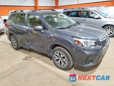 Czwarte zdjęcie samochodu z boku: 2020 SUBARU FORESTER TOURING VIN:JF2SKEJC0LH559127 - miniatura