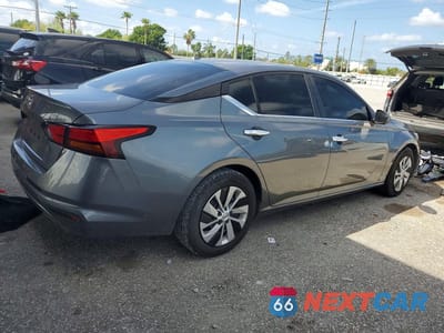 Trzecie zdjęcie samochodu z tyłu: 2020 NISSAN ALTIMA 2.5 S VIN:1N4BL4BV5LC217276 - miniatura