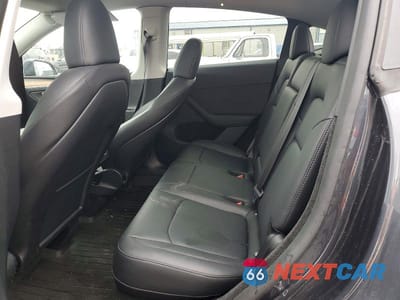 Zdjęcie 10 z 11 samochodu: 2024 TESLA MODEL Y VIN:7SAYGDEE0RA238732 - miniatura