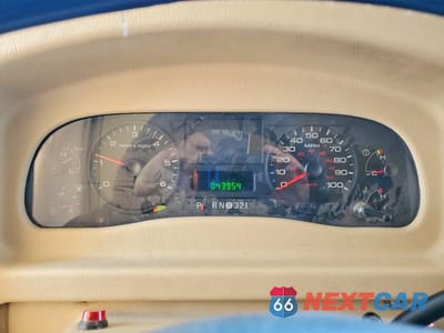 Zdjęcie 8 z 10 samochodu: 2006 WINNEBAGO VOYAGE CAMPER VIN:1F6NF53Y860A06868 - miniatura