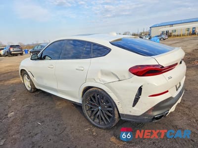 Drugie zdjęcie samochodu z przodu: 2021 BMW X6 M50I VIN:5UXCY8C01M9E79306 - miniatura