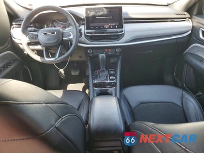 Zdjęcie 8 z 12 samochodu: 2024 JEEP COMPASS LATITUDE VIN:3C4NJDBN1RT595931 - miniatura