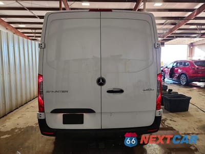 Zdjęcie 6 z 12 samochodu: 2024 MERCEDES BENZ SPRINTER 2500 907 (VS30) DELIVERY VAN VIN:W1Y4KBHY0RT184509 - miniatura