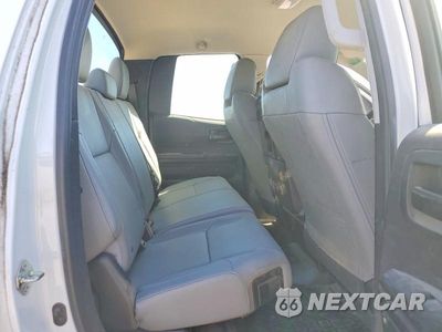 Zdjęcie 10 z 11 samochodu: 2018 TOYOTA TUNDRA SR VIN:5TFTY5F12JX010363 - miniatura
