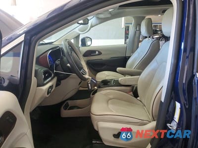 Zdjęcie 7 z 12 samochodu: 2020 CHRYSLER PACIFICA LIMITED VIN:2C4RC1GG7LR165691 - miniatura