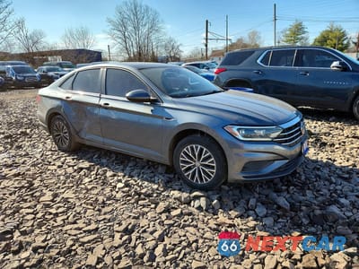 Czwarte zdjęcie samochodu z boku: 2019 VOLKSWAGEN JETTA SEL VIN:3VWE57BU5KM065410 - miniatura