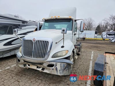 Drugie zdjęcie samochodu z przodu: 2015 INTERNATIONAL PROSTAR SEMI TRUCK VIN:3HSDJAPRXFN120601 - miniatura