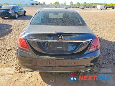 Zdjęcie 6 z 12 samochodu: 2020 MERCEDES-BENZ C 300 VIN:55SWF8DBXLU330039 - miniatura