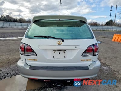 Zdjęcie 6 z 12 samochodu: 2001 LEXUS RX 300 BASE VIN:JTJHF10U210222838 - miniatura