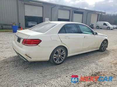 Trzecie zdjęcie samochodu z tyłu: 2016 MERCEDES-BENZ E 350 VIN:WDDHF5KB8GB277836 - miniatura
