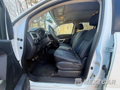 Zdjęcie 11 z 14 samochodu: 2019 NISSAN TITAN SV VIN:1N6AA1EJ0KN500025 - miniatura