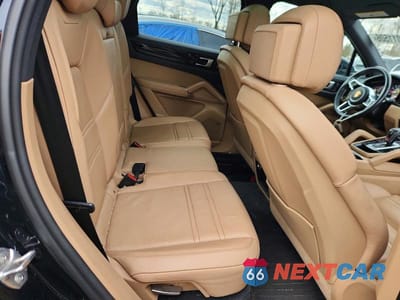 Zdjęcie 11 z 12 samochodu: 2019 PORSCHE CAYENNE VIN:WP1AA2AY1KDA14453 - miniatura