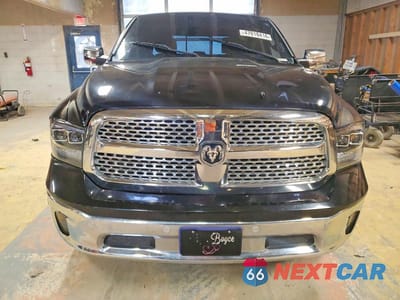 Piąte zdjęcie samochodu w środku: 2015 RAM 1500 LARAMIE VIN:1C6RR7NTXFS545054 - miniatura